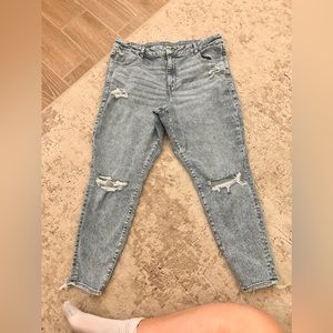 American Eagle- Next Level Curvy Jegging- distressed skinny jeans- size 20